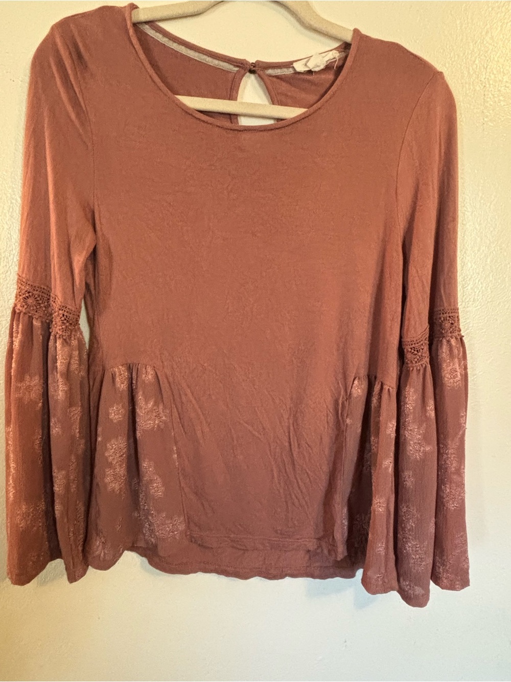 Taylor & Sage Brown Peplum Bell-Sleeve Top